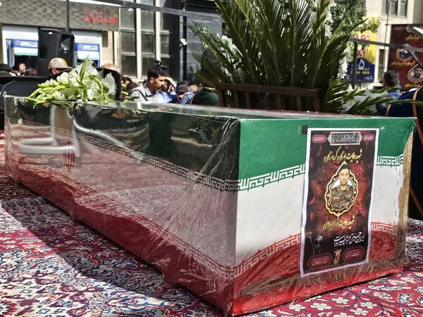 خروش بی‌نظیر سنندج در بدرقه شهید آسمانی رضا بسطامی