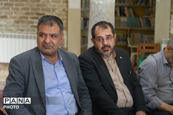تجلیل از دست‌اندرکاران همایش روز ملی مسجد 