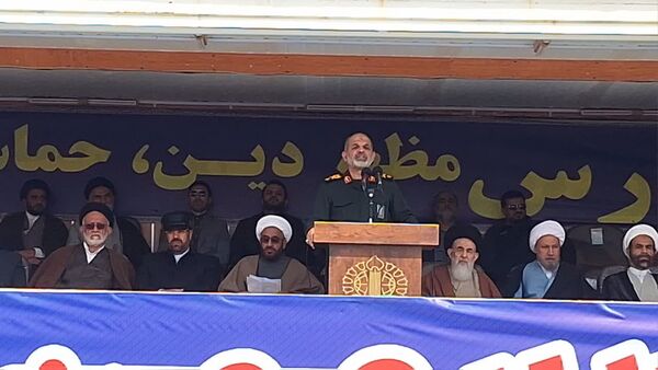 برخیز که فجر انقلاب است امروز