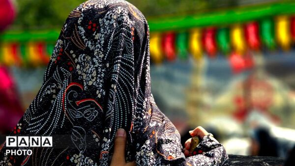 طنین گام‌های جاماندگان اربعین در حریم رضوی؛ مشهد یکپارچه در سوگ حسین (ع)