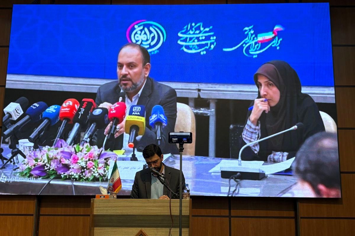 نشست تخصصی افق نو در تربیت جهت اجرایی سازی طرح «ایرانمون»