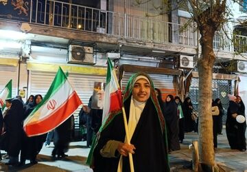 در چهارمین شب بهاری هم‌چنان در خیابان 