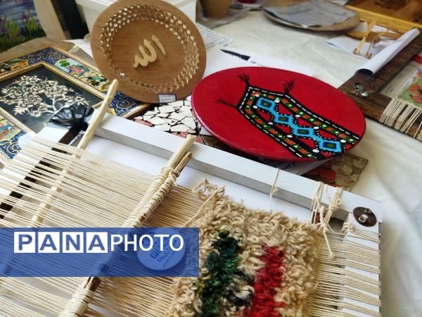 نمایشگاه هنری، محلی برای به نمایش گذاشتن آفریده‌ها و ساخته‌های هنری