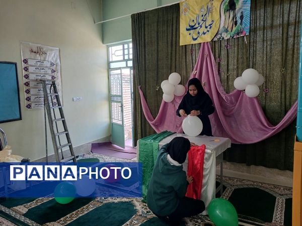 جشن ولادت منجی عالم در دبیرستان مرحوم میری بزنجرد خلیل آباد