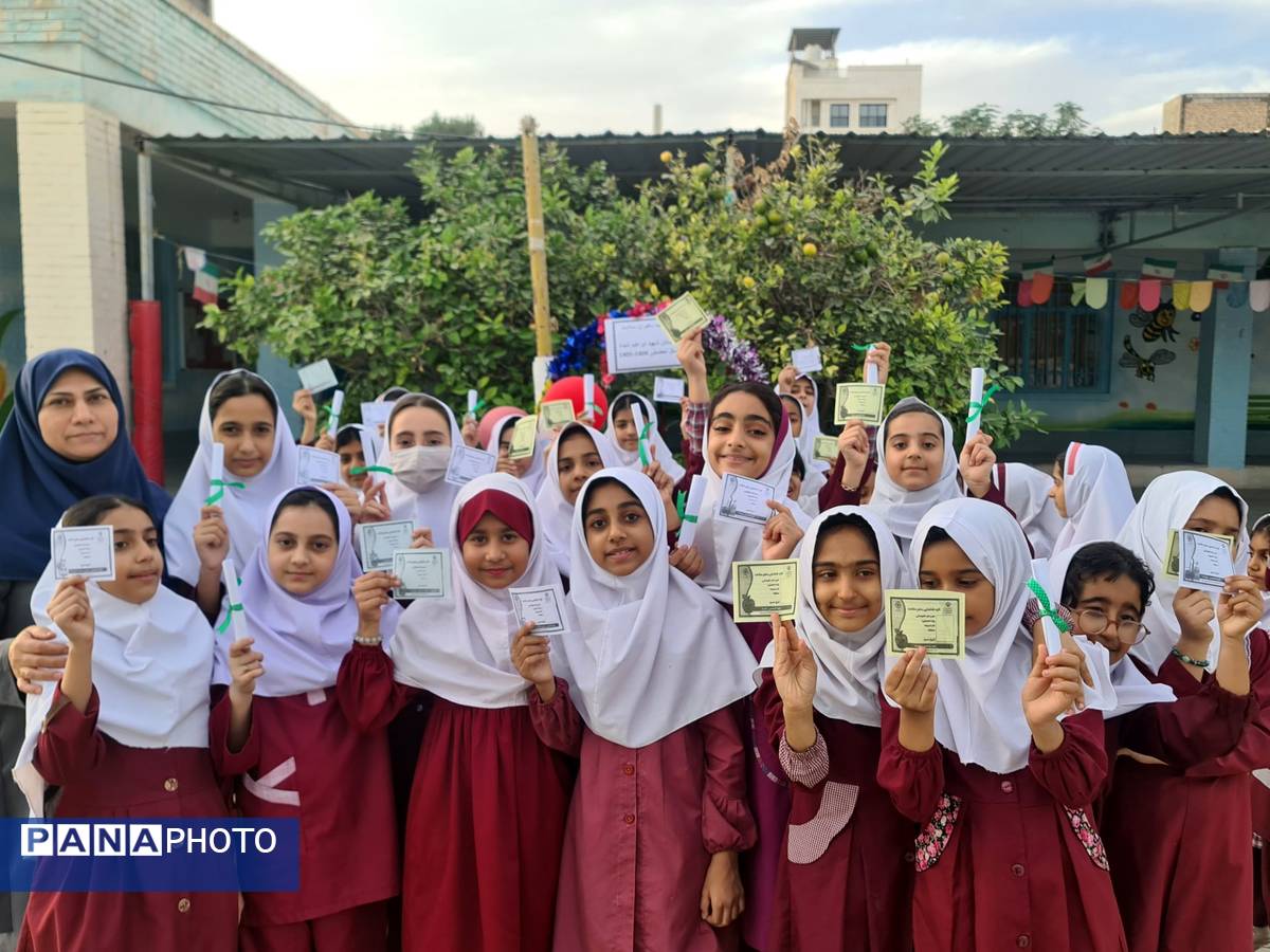 آیین افتتاحیه هفته «سفیران سلامت» در مدرسه شهید ابراهیم تنیده 