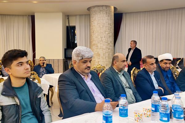 آیین تجلیل ازخادمین مراسم اعتکاف دانش‌آموزی