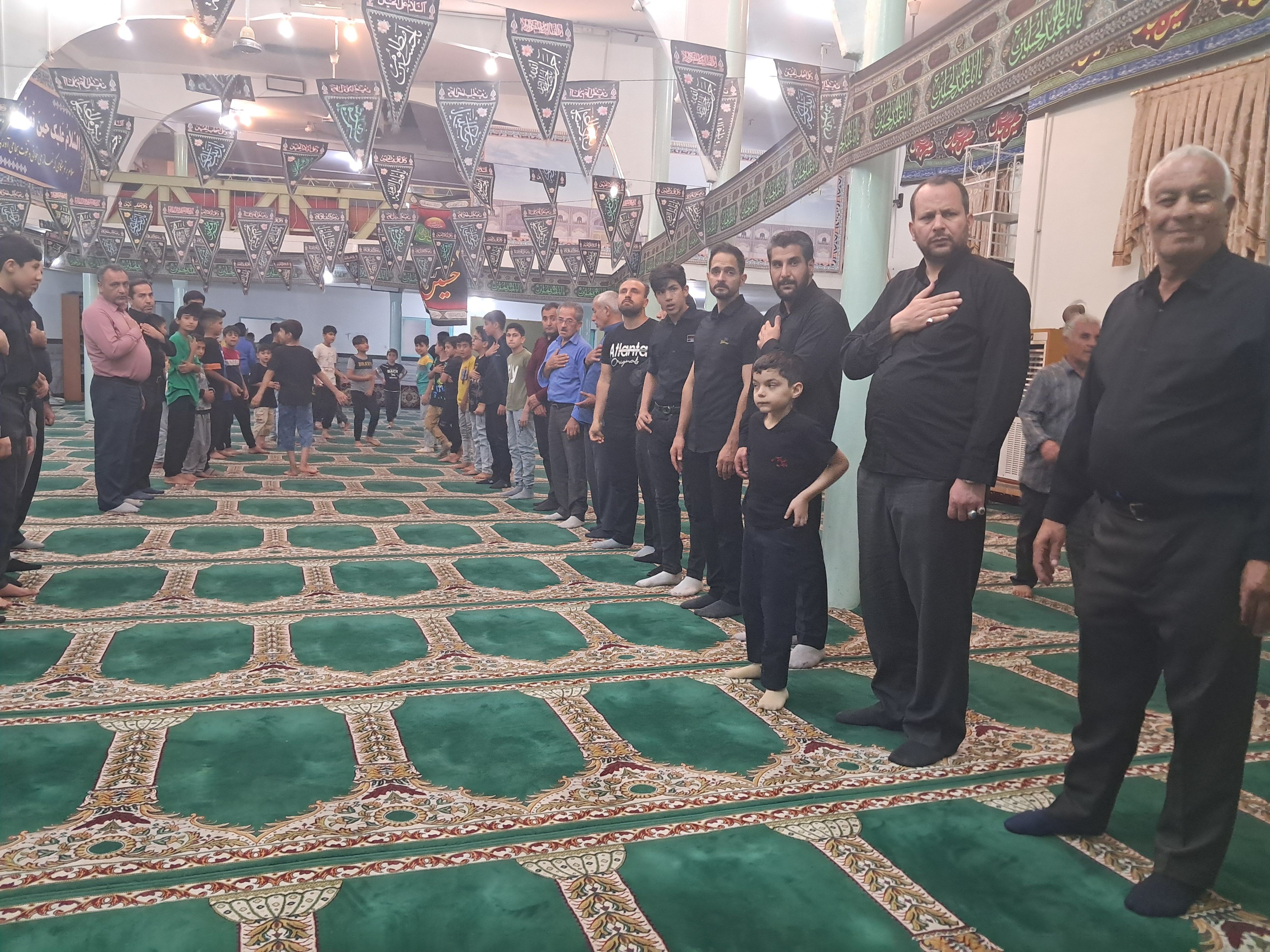 شب دوم محرم در مسجد صاحب‌الزمان آشخانه