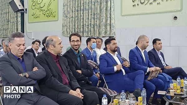 انتخابات انجمن اولیا و مربیان در دبستان دکتر حسابی ۲ یزد