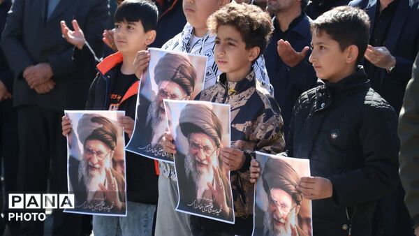 سوگواری مردم نظرآباد در غم فقدان رهبر فرزانه انقلاب 