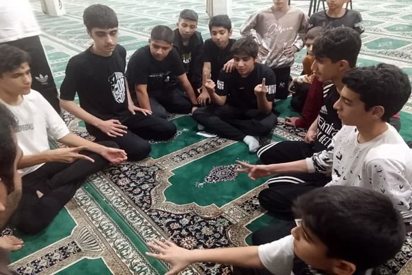 مراسم اعتکاف پسران آسمانی در مسجد علی ابن ابیطالب 