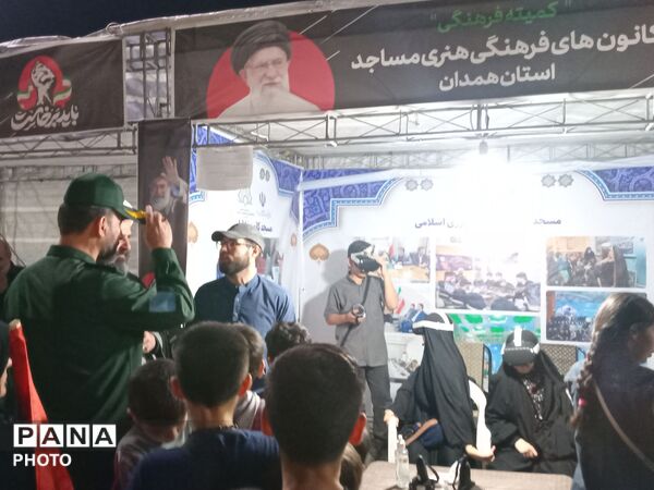 بازخوانی شکوهِ وفاداری به رهبر شهید در همدان