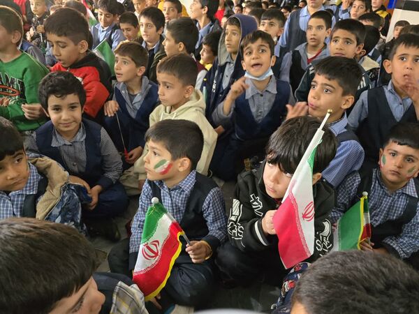 آیین جشن باشکوه چهل و ششمین سالگرد پیروزی انقلاب در مدرسه ۱۷ شهریور یاسوج