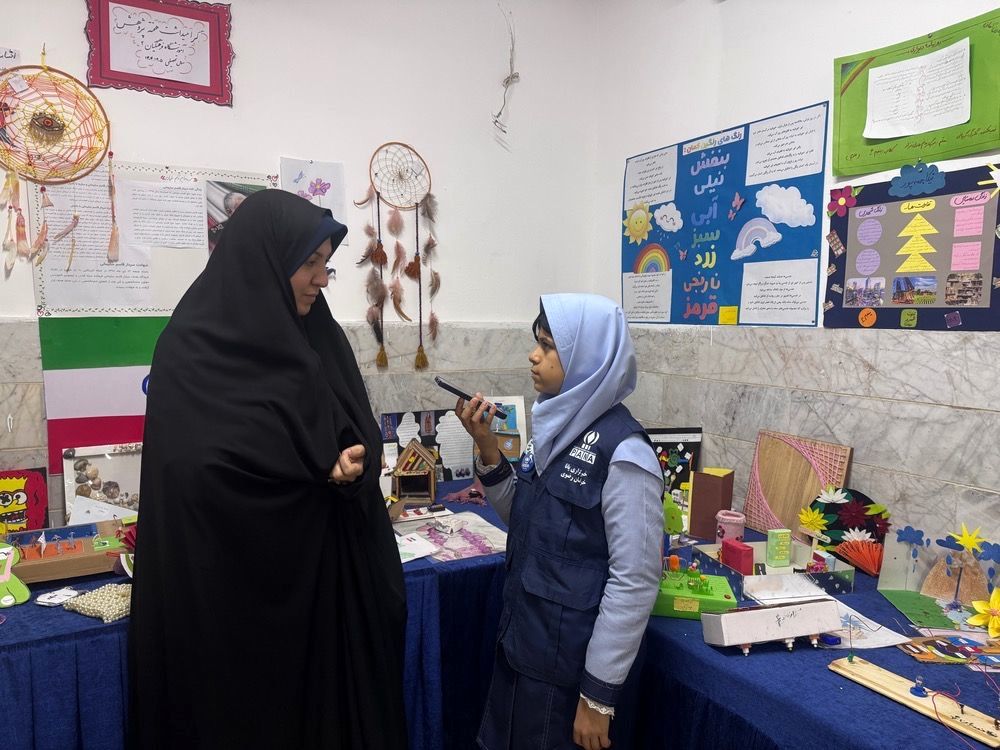 محیط زیست سالم در رشد ذهنی و جسمی  دانش آموزان موثر است 