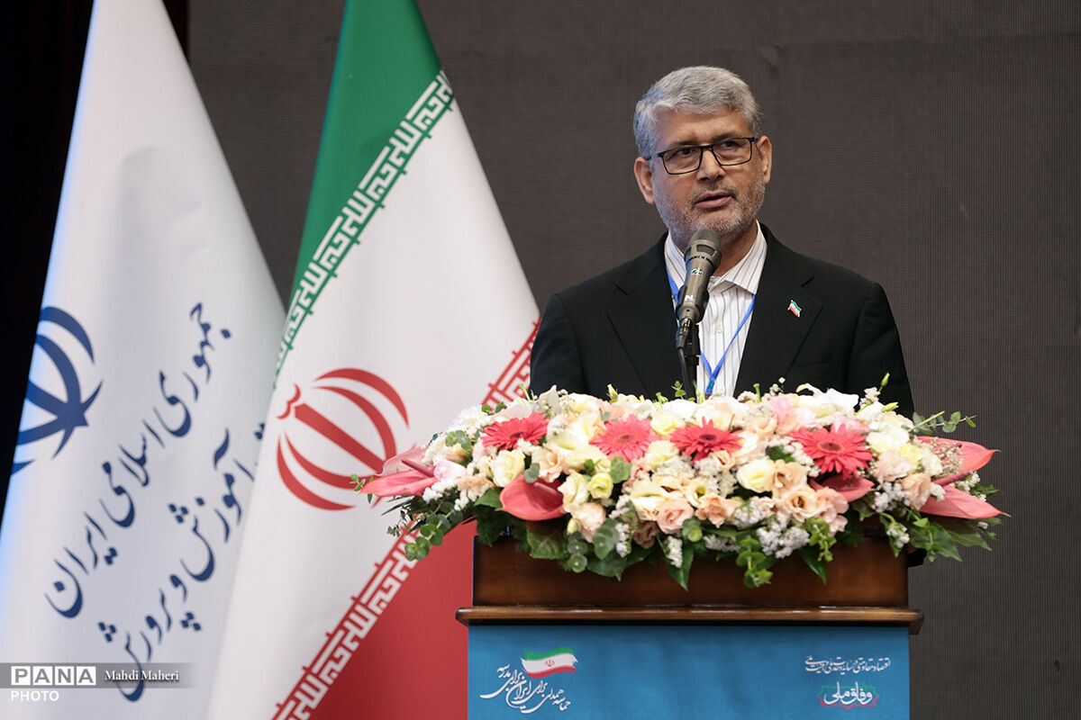 تأکید بر مدیریت یکپارچه نیروی انسانی برای ارتقاء کیفیت یادگیری دانش‌آموزان/ ۷۳ درصد آموزگاران ابلاغ خود را دریافت کردند