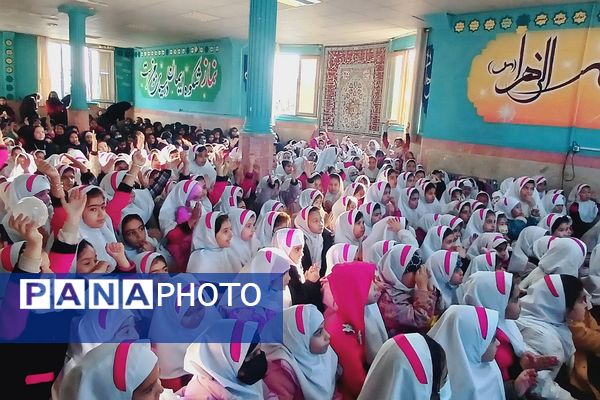 برگزاری جشن میلاد حضرت زهرا(س) و روز مادر در مدارس شهرستان پیشوا