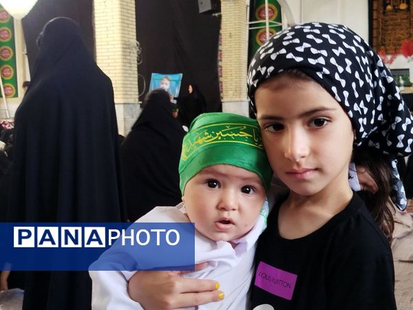 اجتماع عظیم شیرخوارگان حسینی در روستای عارف‌آباد