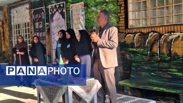 صبحگاه دبیرستان فیاض 