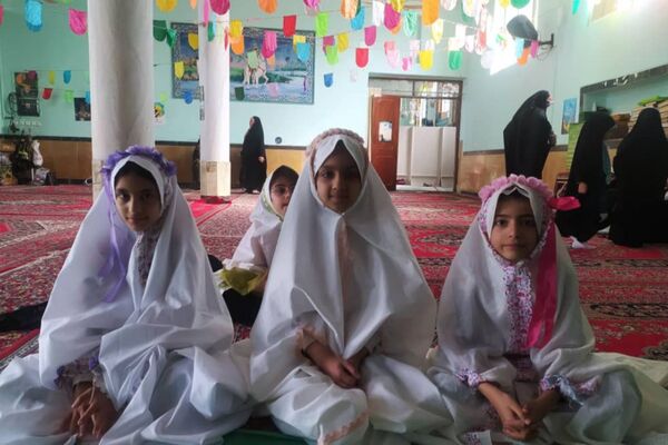 ماه رمضان فرصتی برای جذب نوجوانان وجوانان به مسجد 