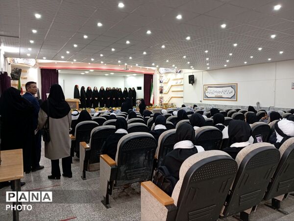 مسابقات سرود و لالایی خوانی در خلیل آباد