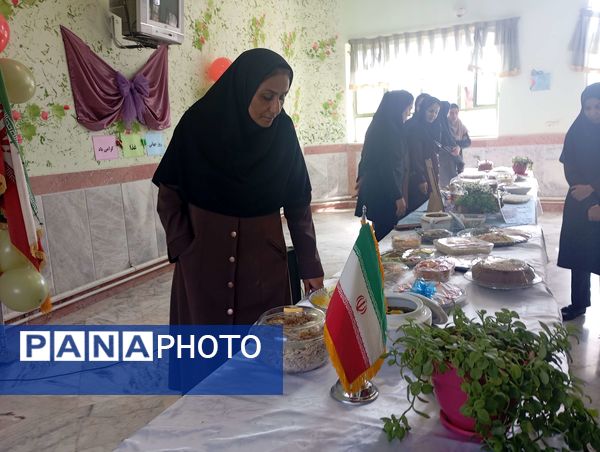 جشنواره غذا دبیرستان شهید تاجی(فضلیت)