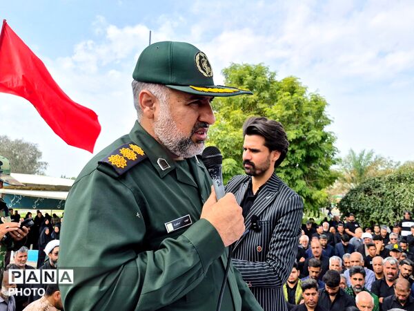 مراسم تشییع پیکر مطهر شهید اسماعیل آزادگرمی در کرمان