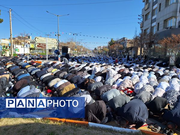 شکوه بندگی در قاب پانا 