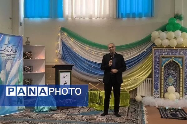 طنینِ نیایش در مدرسه