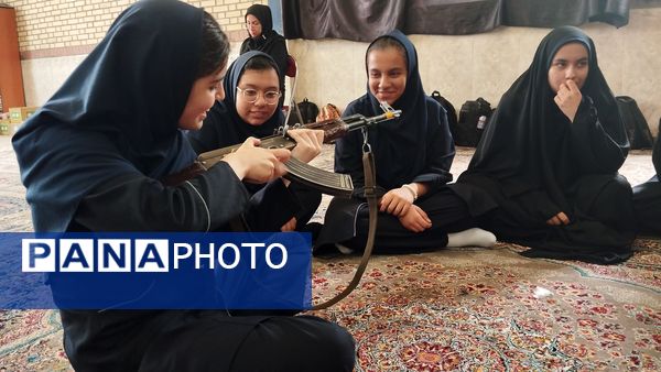 اردوی آمادگی دفاعی مدارس متوسطه دوم در کانون شهید سبحانی کرج 