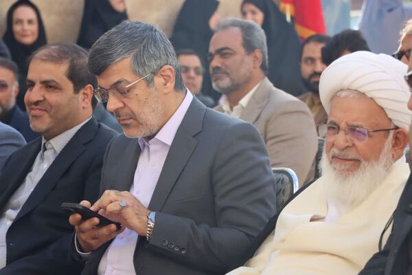 مراسم جشن ملی عاطفه‌ها در دبیرستان دخترانه شهید دکتر پاکنژاد یزد 