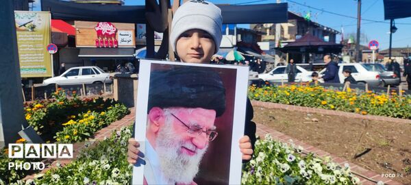 حضوری حماسی و عاشقانه در رثای رهبر