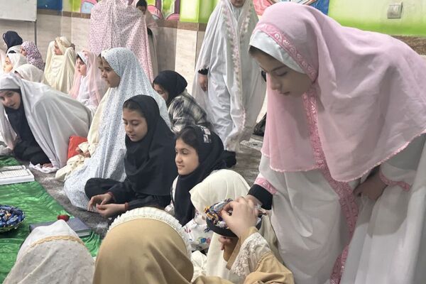 محفل پرفیض انس با قرآن در دبستان مریم بهارستان دو
