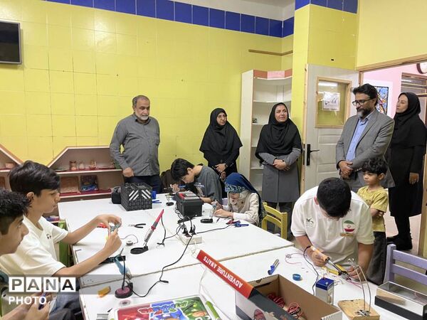 بازدید مسئولان ارشد کانون پرورش فکری از مرکز شماره ۴ بندرعباس
