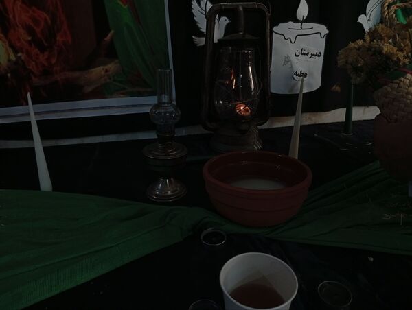عطر چای به مناسبت شهادت حضرت زهرا (ع) در دبیرستان عطیه 
