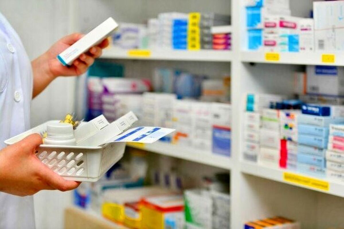 پرداخت مطالبات داروخانه‌ها و شرکت‌های دارویی از صندوق «پیشرفت» تا یک ماه آینده