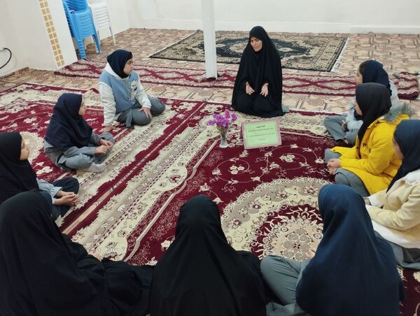 ویژه برنامه گرامیداشت شهادت حاج قاسم در دبیرستان دخترانه رفعت 