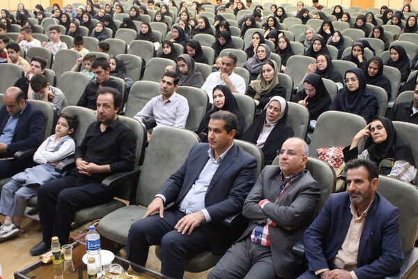 برگزاری اختتامیه چهاردهمین جشنواره نوجوان سالم در همدان