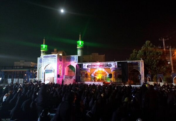 مراسم شب عاشورا  در گلزار شهدای نیشابور