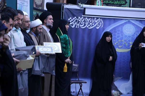سومین روز اعتکاف ملارد؛ برگزاری مراسم اختتامیه و تجلیل از خدام
