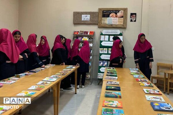 نمایشگاه کتاب با محوریت فرهنگ ایثار و مقاومت