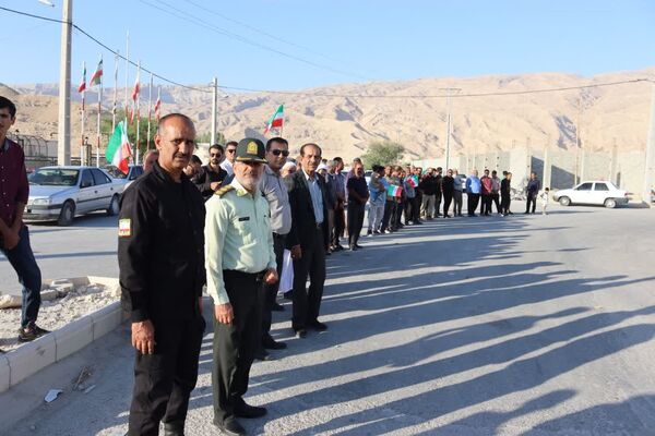  مراسم تشییع پیکر مطهر شهید گمنام در شهرستان بستک