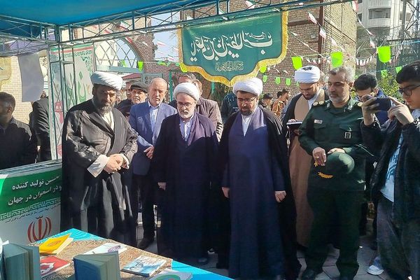 مصلیِ صباشهر، میزبان روایت انقلاب؛ آیین افتتاحیه نمایشگاه «مدرسه انقلاب» شهرستان شهریار