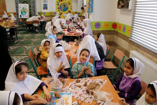 رویداد «زیست بان» با محوریت آموزش محیط زیست در دبستان دخترانه اندیشه