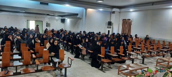 جشن روز دانش آموز در دبیرستان مهشید مصلی نژاد 