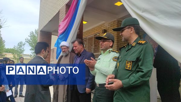 جشن سپاس معلم در دبیرستان قلم چی ۲