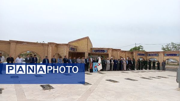آیین عطر افشانی مزار شهدا در شهرستان فاروج