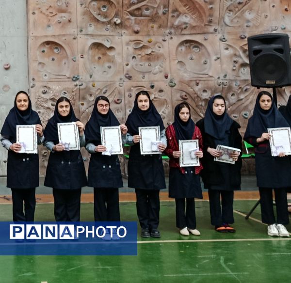  اردو تفریحی -فرهنگی دبیرستان دخترانه یغمای نیشابوری ( وکیلی ۳) 