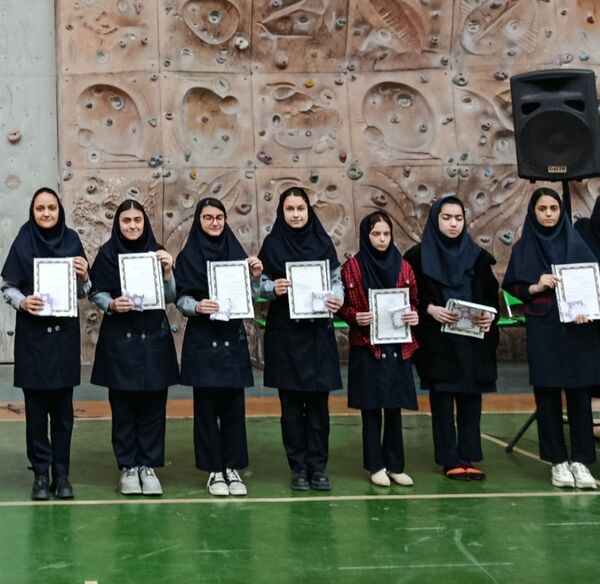  اردو تفریحی -فرهنگی دبیرستان دخترانه یغمای نیشابوری ( وکیلی ۳) 