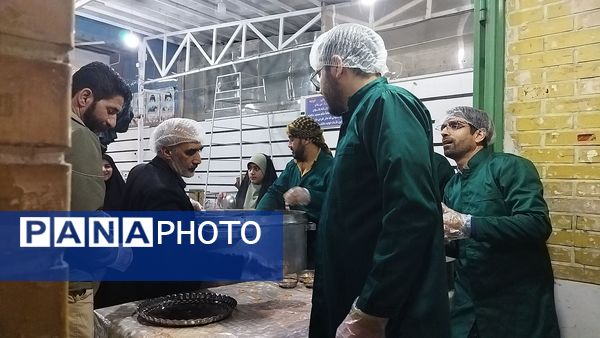 مسجد مرتضوی ارگ میزبان مردم در شب میلاد حضرت مهدی (ع) 