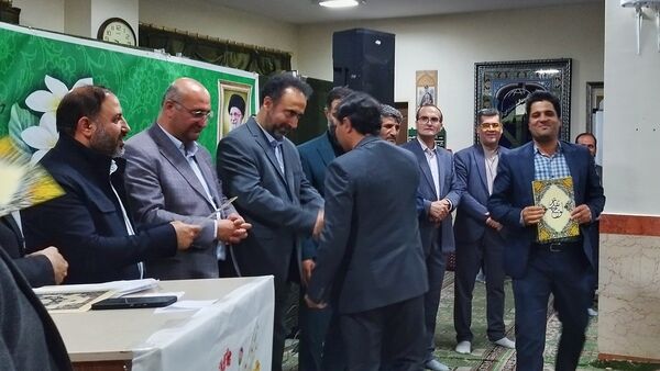 مراسم تجلیل از مقام معلم در شهرستان اشتهارد