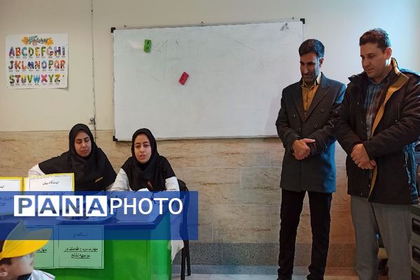 افتتاحیه دومین دوره رقابت‌های سفیران سلامت ناحیه ۲ مشهد